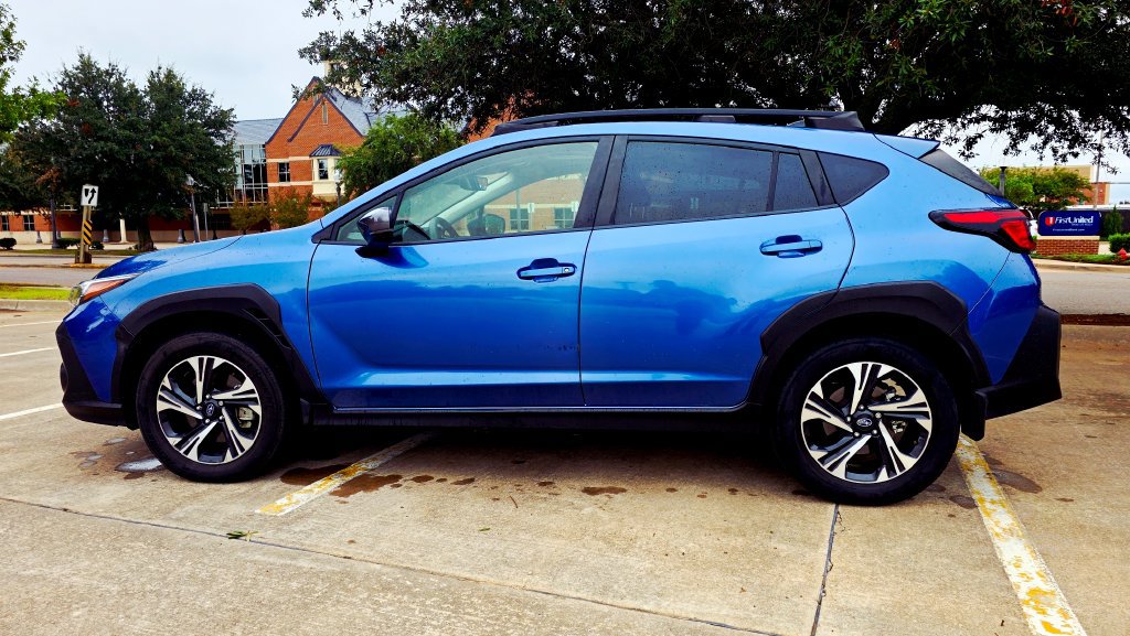 Used 2024 Subaru Crosstrek 2.0i Premium AWD/4WD image 18