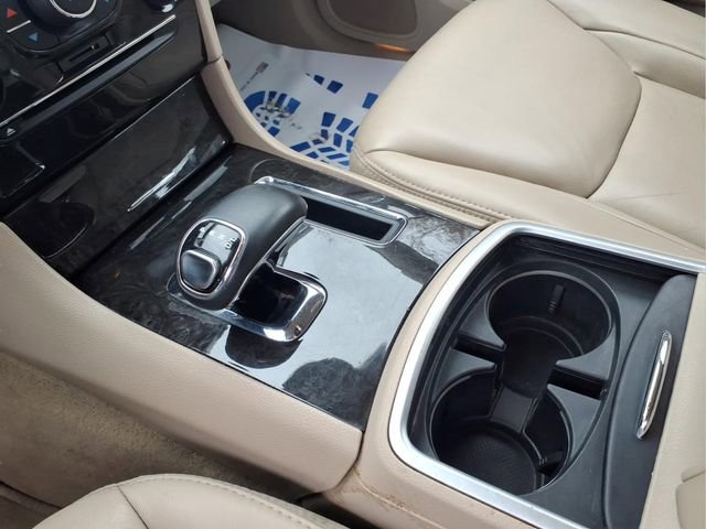 Used 2013 Chrysler 300 AWD w/ Driver Convenience Group image 20