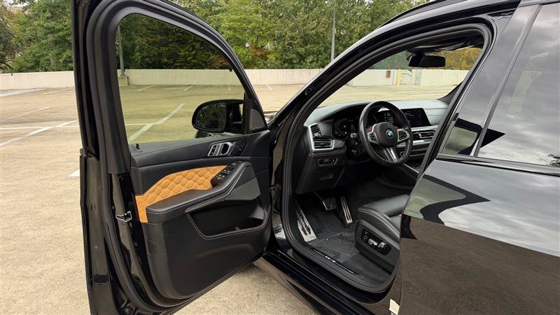 Used 2021 BMW X5 M Competition w/ Premium Package AWD/4WD image 31