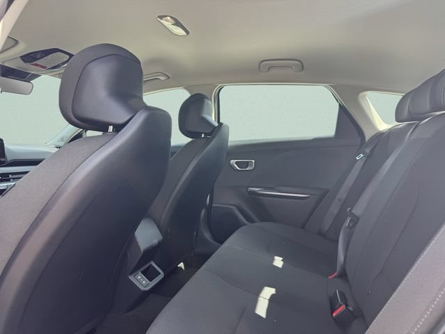 New 2026 Kia K4 FWD image 21