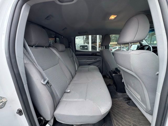 Used 2015 Toyota Tacoma 4x4 Double Cab w/ SR5 Package image 14