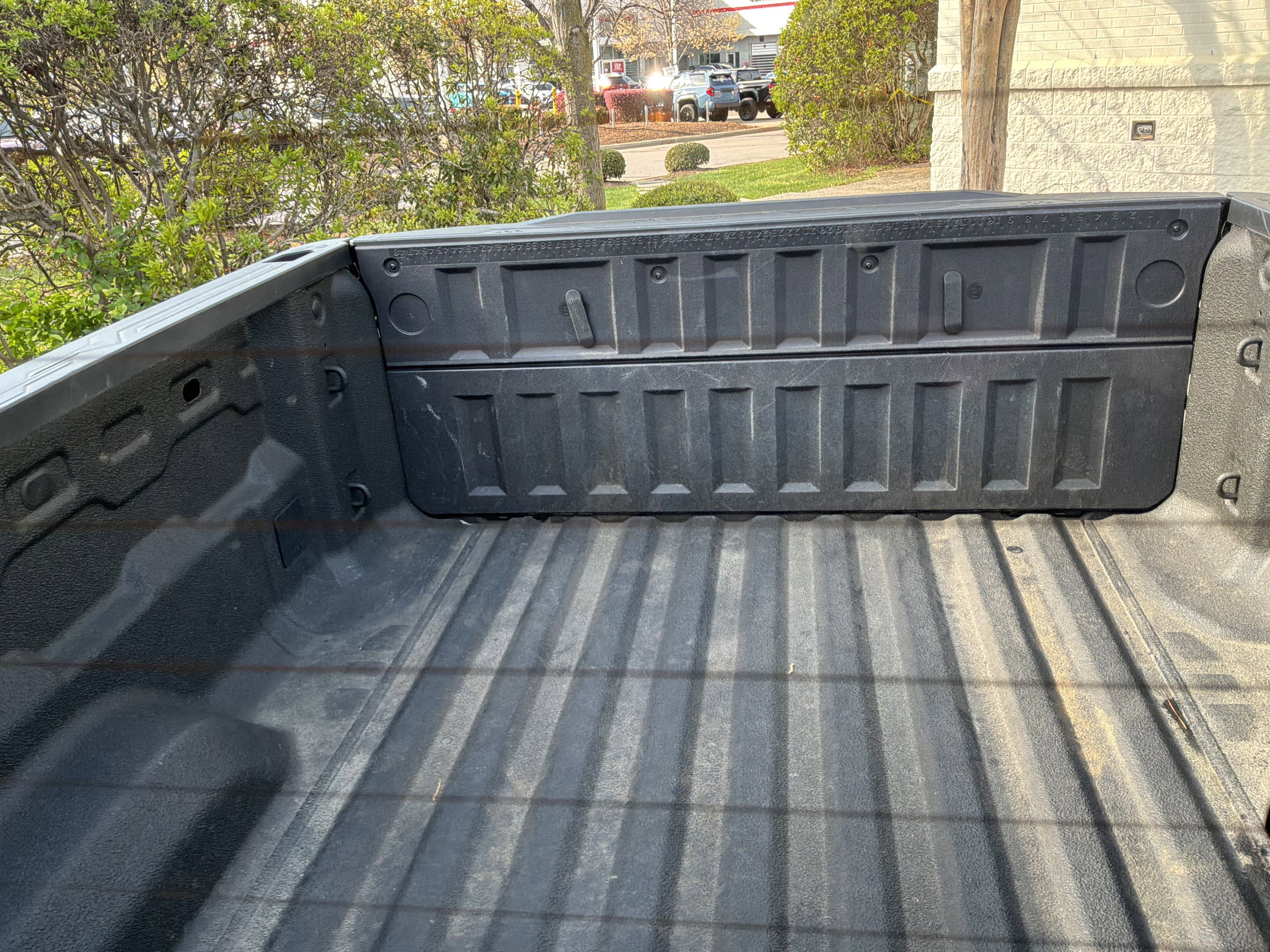 Used 2025 Chevrolet Colorado W/T w/ WT Custom Package image 25