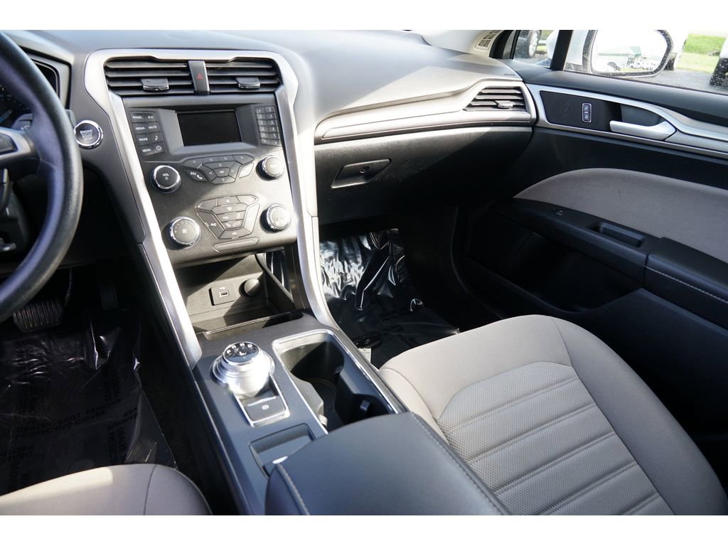 Used 2019 Ford Fusion S image 21