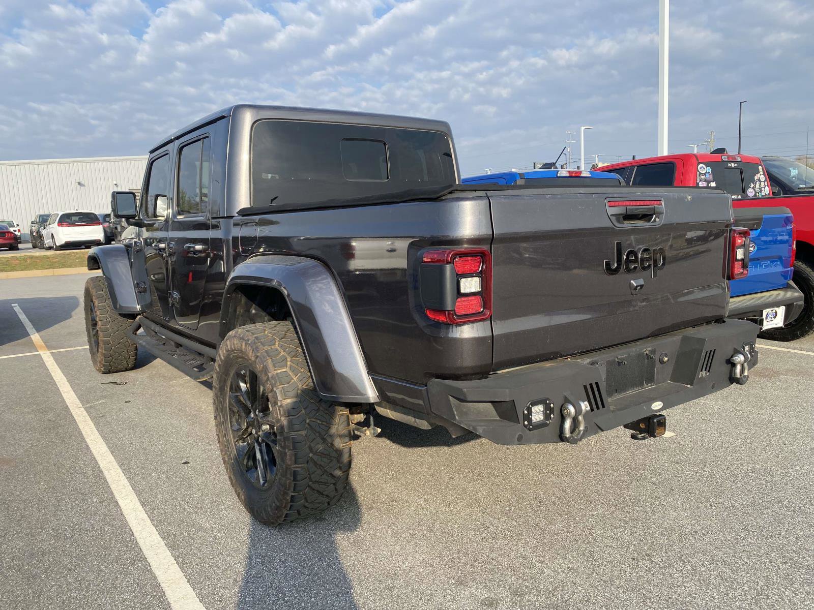 Used 2021 Jeep Gladiator Overland image 5