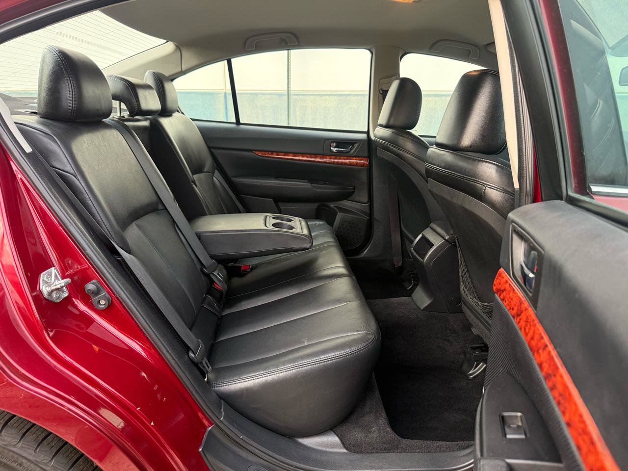 Used 2010 Subaru Legacy 3.6R Limited w/ Appearance Package 1F image 23