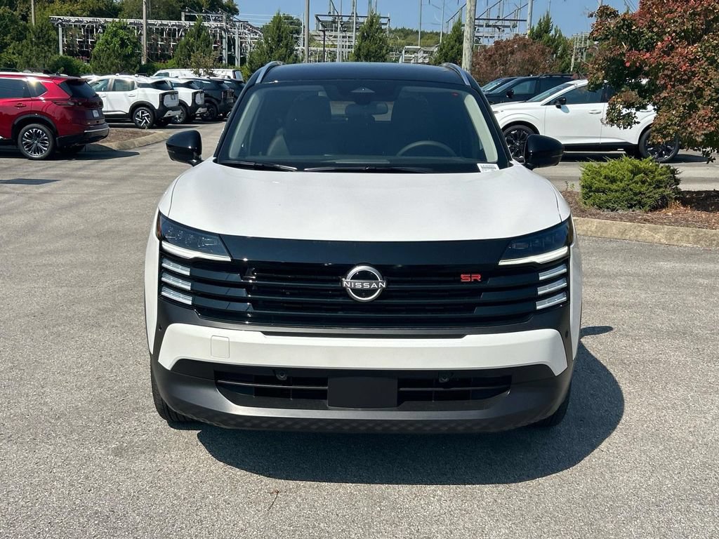 New 2026 Nissan Kicks SR FWD image 2