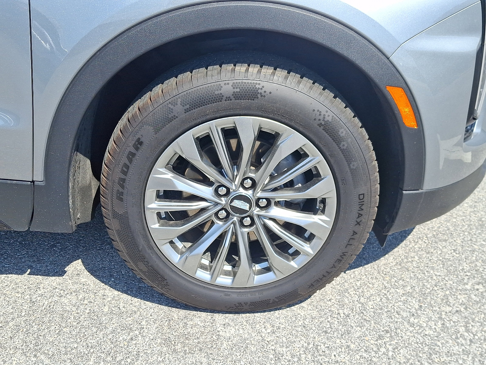 Used 2025 Cadillac XT4 Premium Luxury AWD/4WD image 8