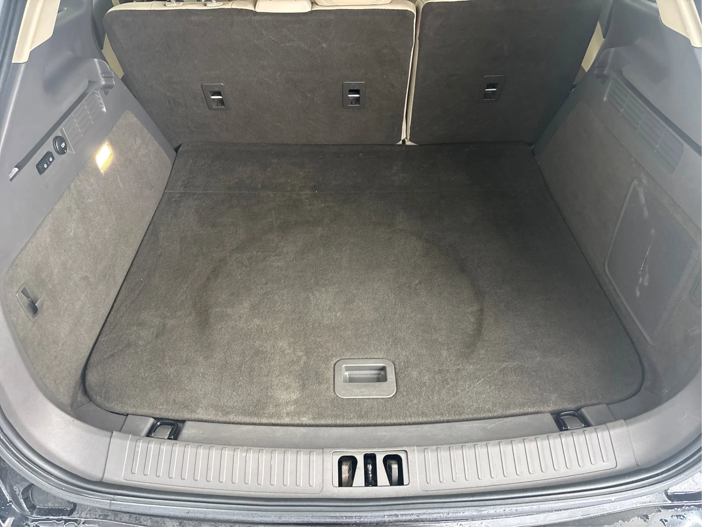 Used 2019 Lincoln Nautilus Reserve w/ Driver Assistance Package image 16