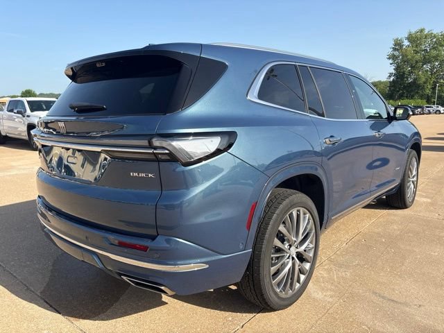 Used 2026 Buick Enclave Avenir w/ Super Cruise Package AWD/4WD image 3