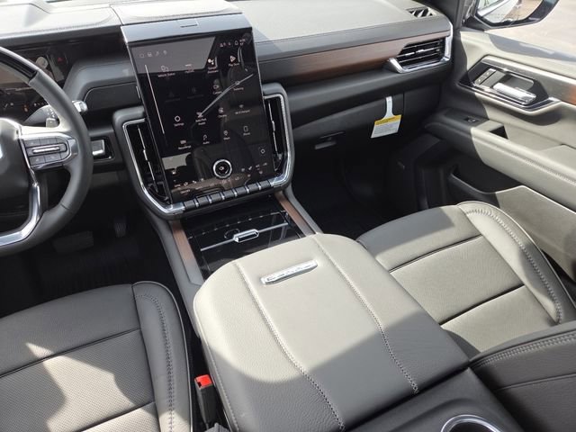 New 2026 GMC Yukon XL Denali w/ Denali Reserve Package image 37