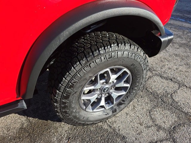 Used 2023 Ford Bronco Badlands image 14