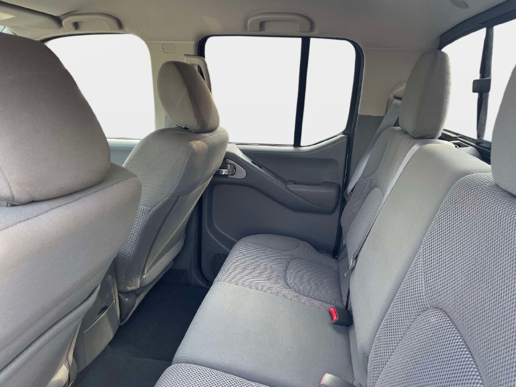 Used 2019 Nissan Frontier SV AWD/4WD image 16