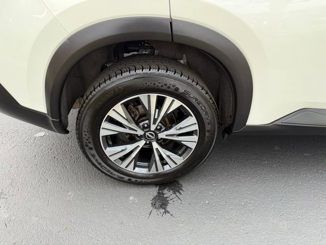 Used 2023 Nissan Rogue SV image 24