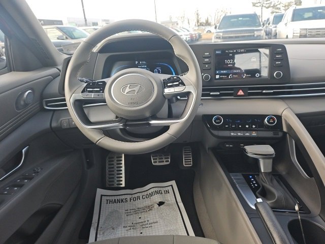 Certified 2025 Hyundai Elantra Sport image 12