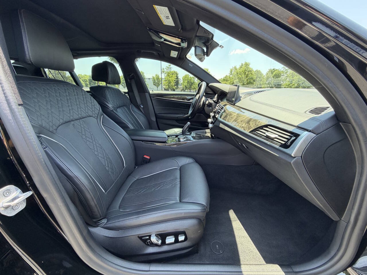 Used 2020 BMW M550i xDrive w/ Executive Package AWD/4WD image 20