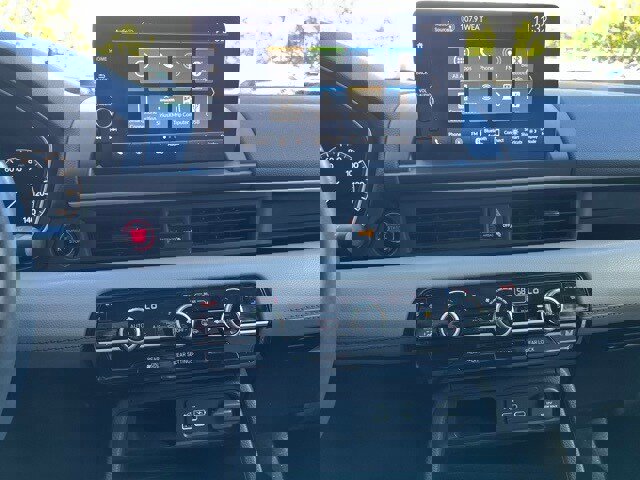 Used 2023 Honda Pilot EX-L image 7