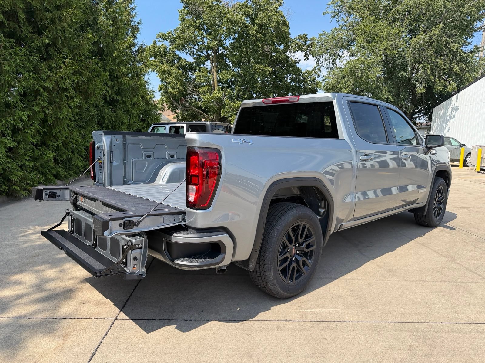 New 2026 GMC Sierra 1500 Elevation AWD/4WD image 33