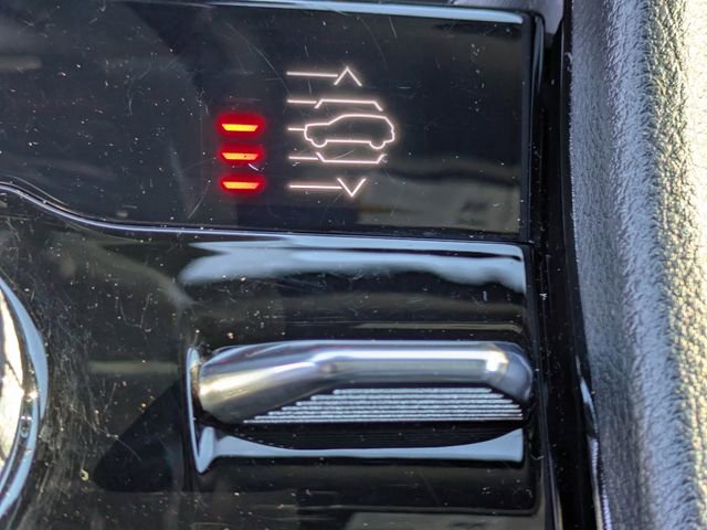 Used 2022 Jeep Grand Cherokee Overland w/ Luxury Tech Group IV image 34