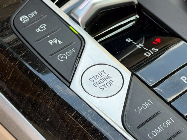 Used 2024 BMW 330i Sedan w/ Premium Package RWD image 26