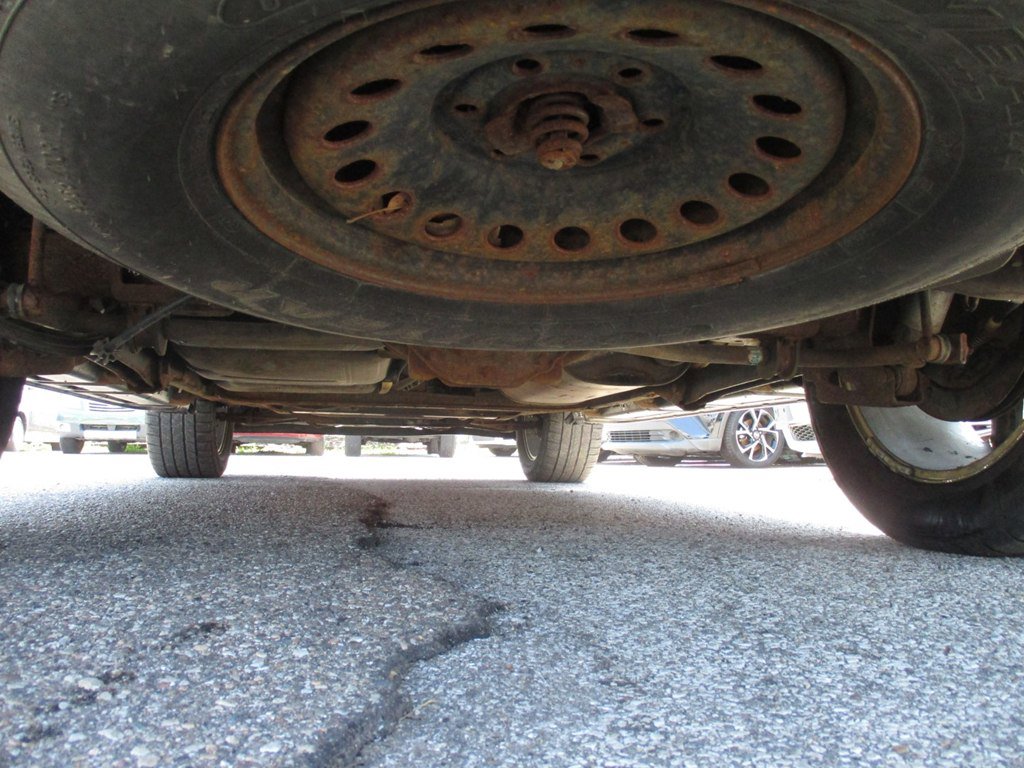 Used 2010 GMC Yukon Denali image 22