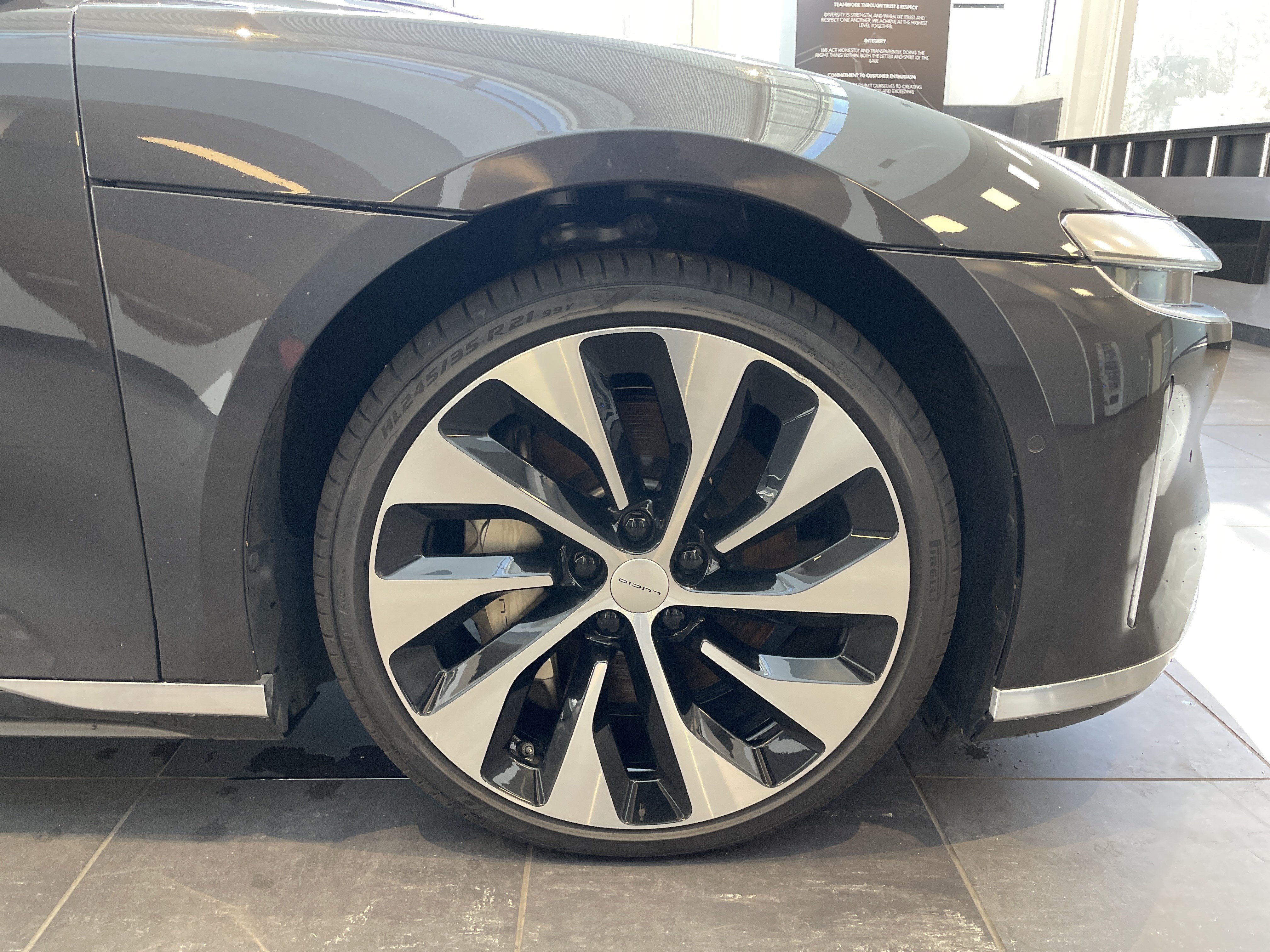 Used 2022 Lucid Air Grand Touring AWD/4WD image 12
