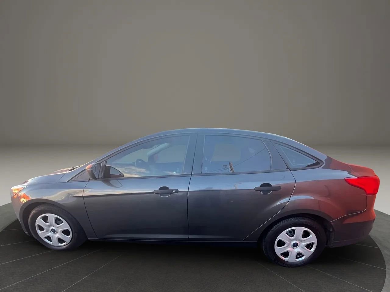 Used 2018 Ford Focus S image 7