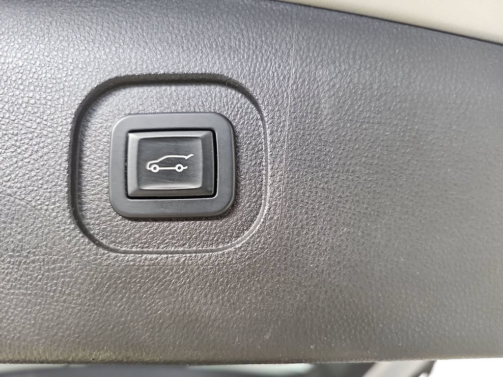 Used 2015 Chevrolet Equinox LT w/ Chrome Appearance Package AWD/4WD image 17