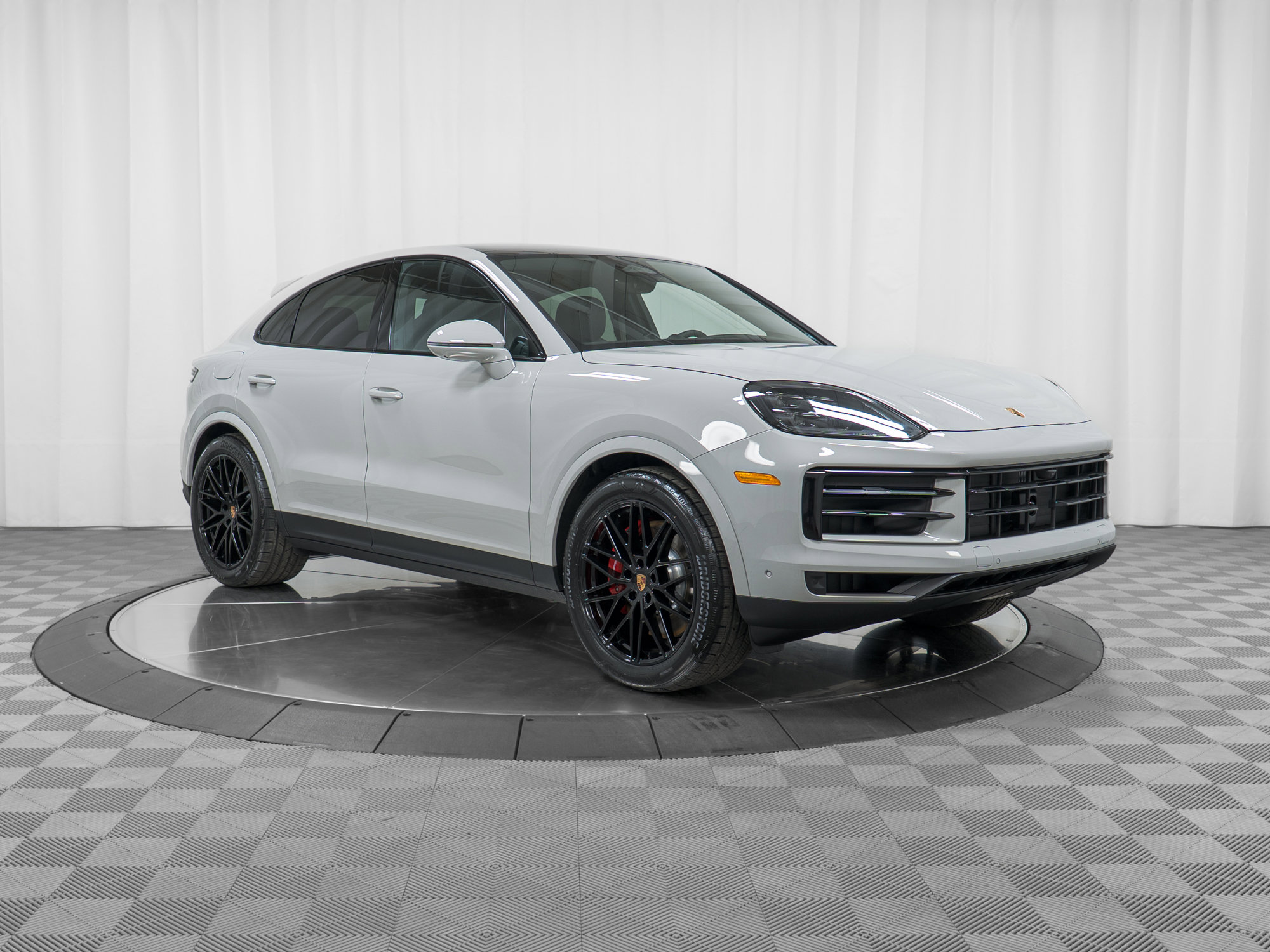 New 2026 Porsche Cayenne S image 9