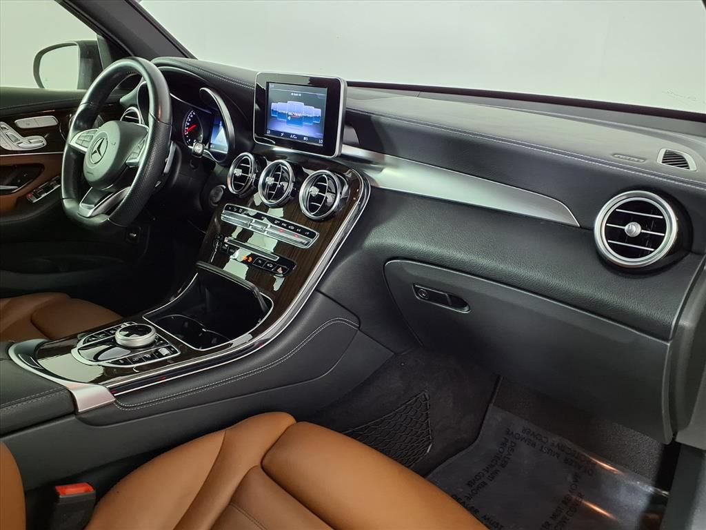Used 2019 Mercedes-Benz GLC 43 AMG 4MATIC image 7
