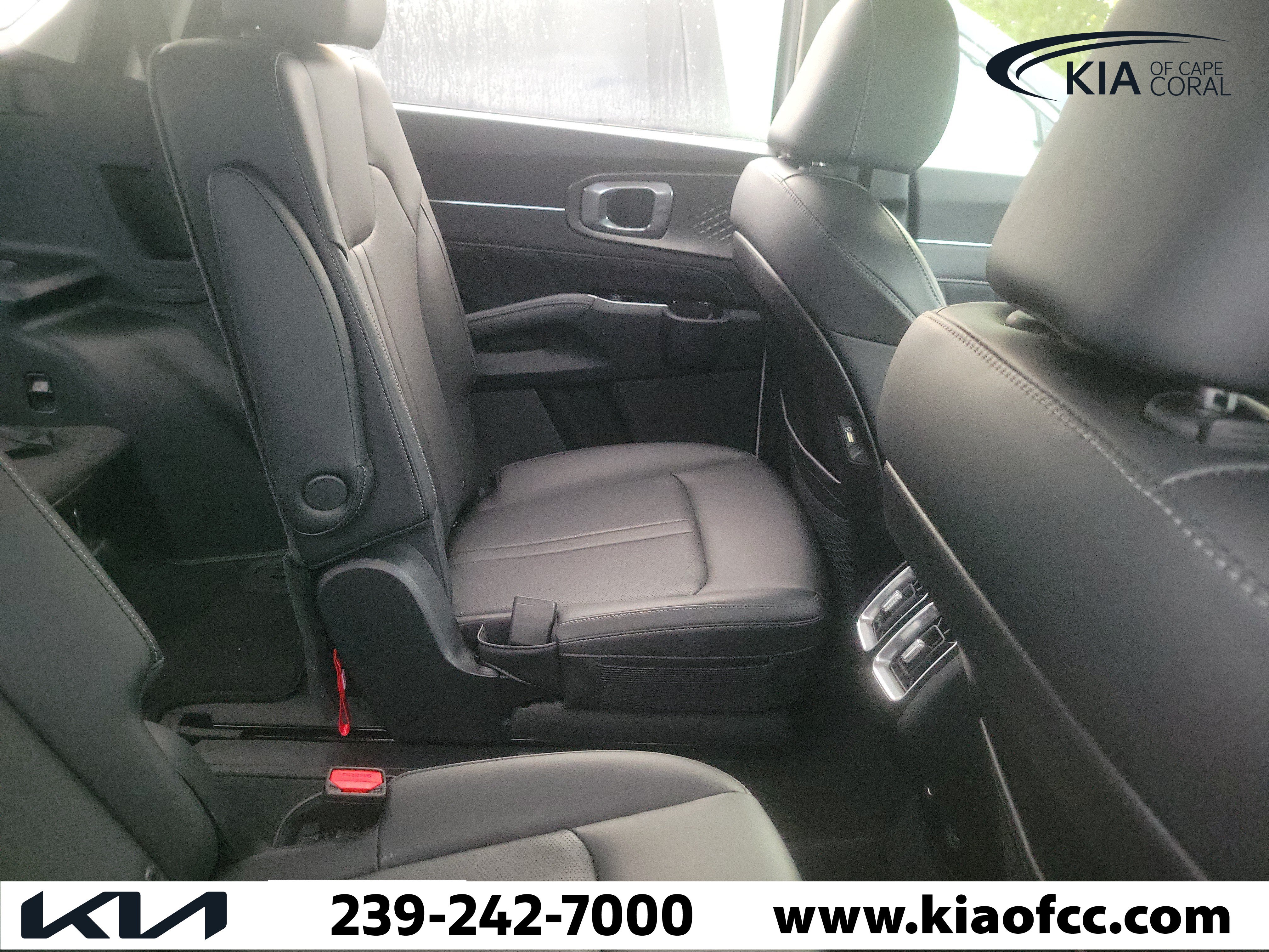 Certified 2023 Kia Sorento SX FWD image 10