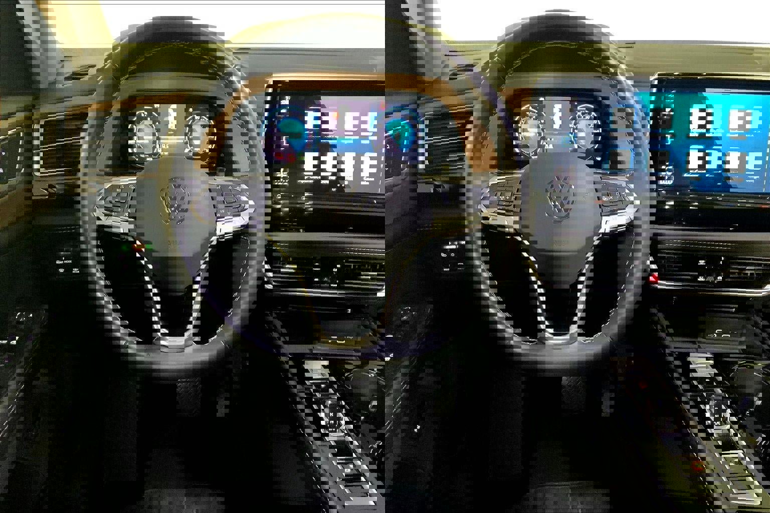 Used 2024 Volkswagen Atlas SE image 5