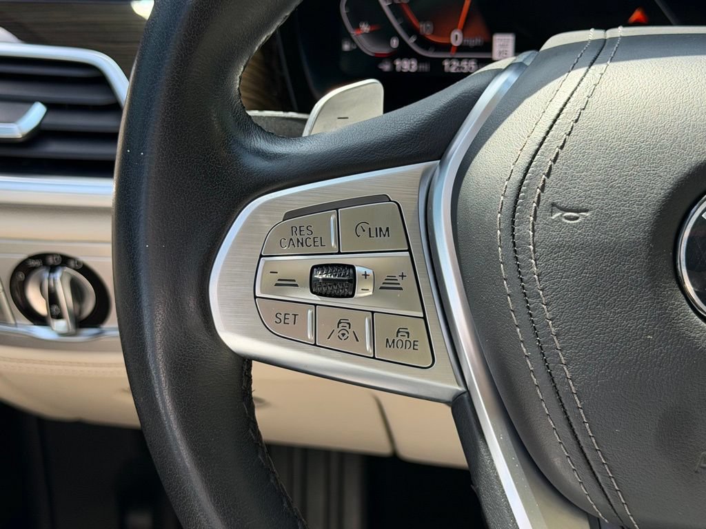 Used 2021 BMW 740i w/ Premium Package RWD image 18