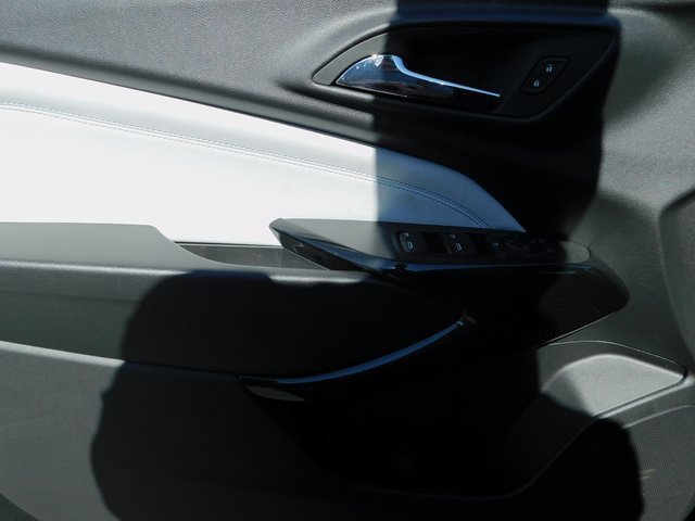 New 2025 Chevrolet Trax LT w/ Sunroof Package image 23