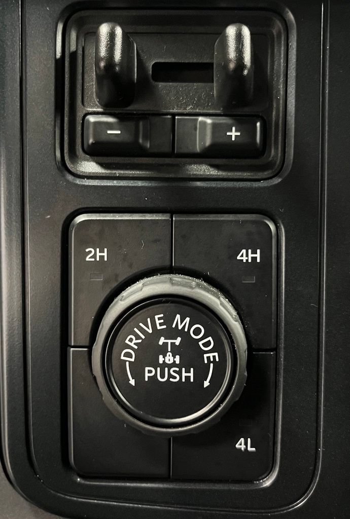 Used 2025 Ford F150 XLT w/ Equipment Group 301A Standard AWD/4WD image 42