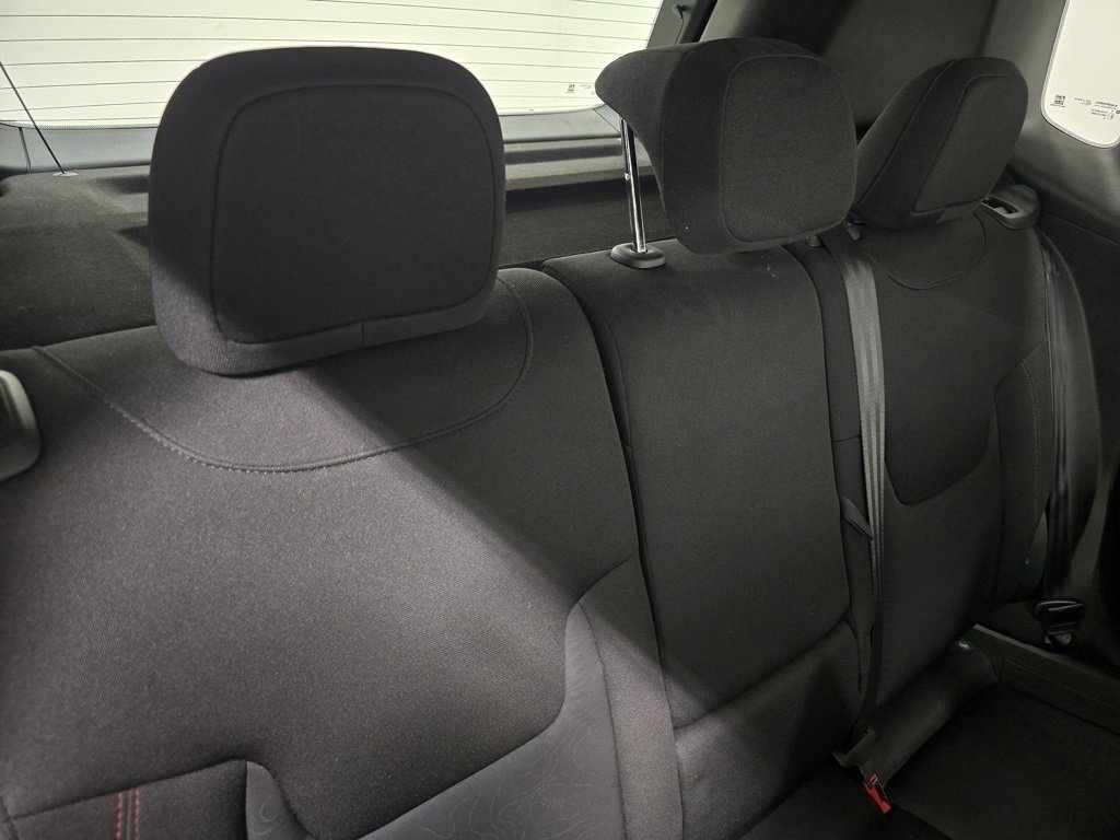 Used 2021 Jeep Renegade Trailhawk image 20