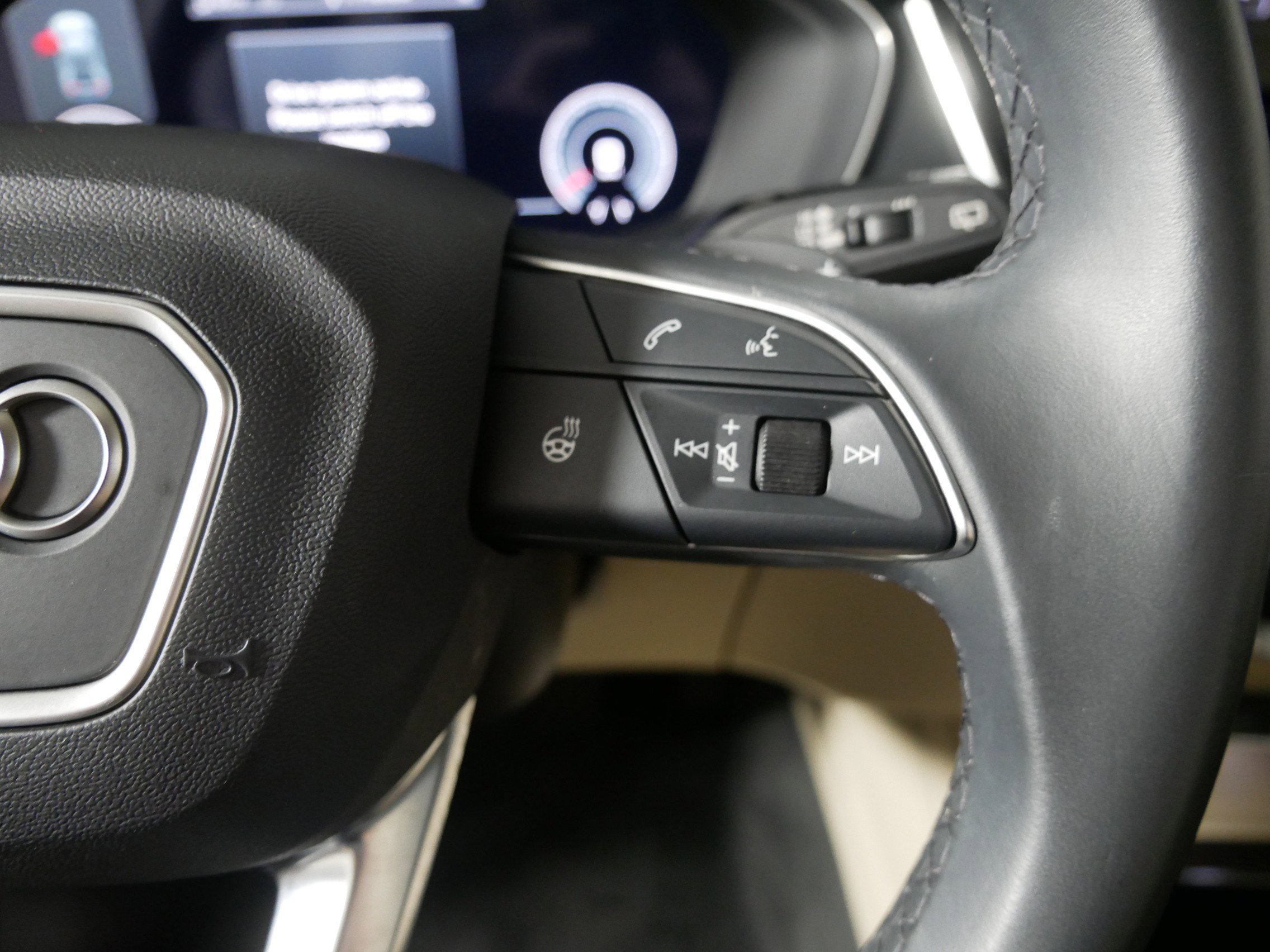 Used 2023 Audi Q5 2.0T Premium Plus w/ Premium Plus Package image 28