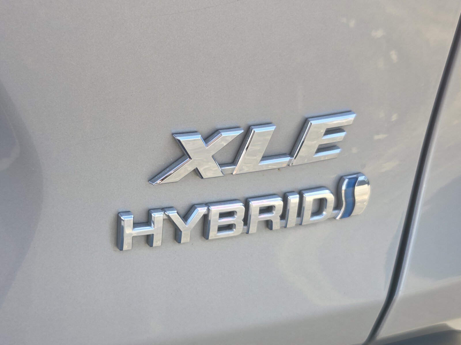 Used 2019 Toyota RAV4 XLE image 30