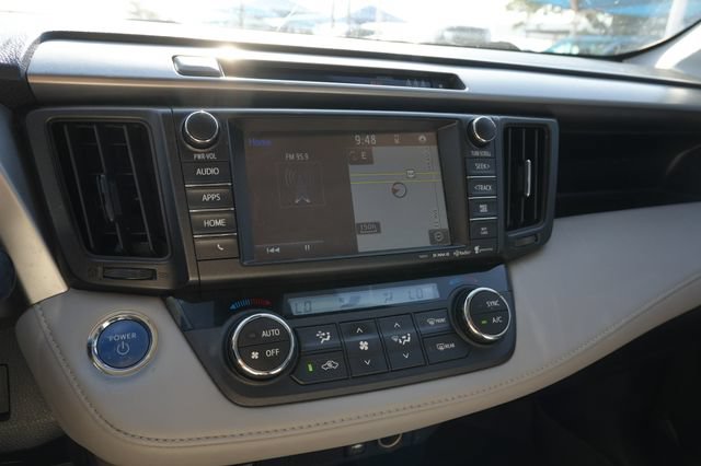 Used 2017 Toyota RAV4 XLE w/ Carpet Mat Package AWD/4WD image 11