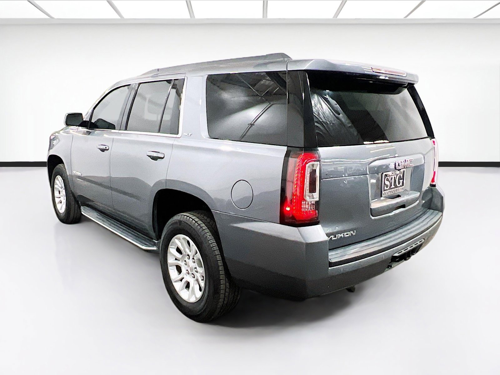 Used 2019 GMC Yukon SLT image 6