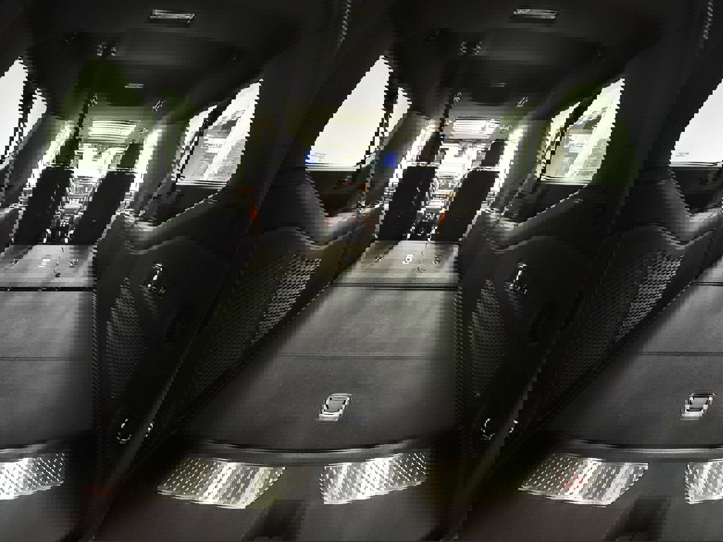 Used 2023 GMC Yukon XL Denali Ultimate w/ LPO, Floor Liner Package image 12