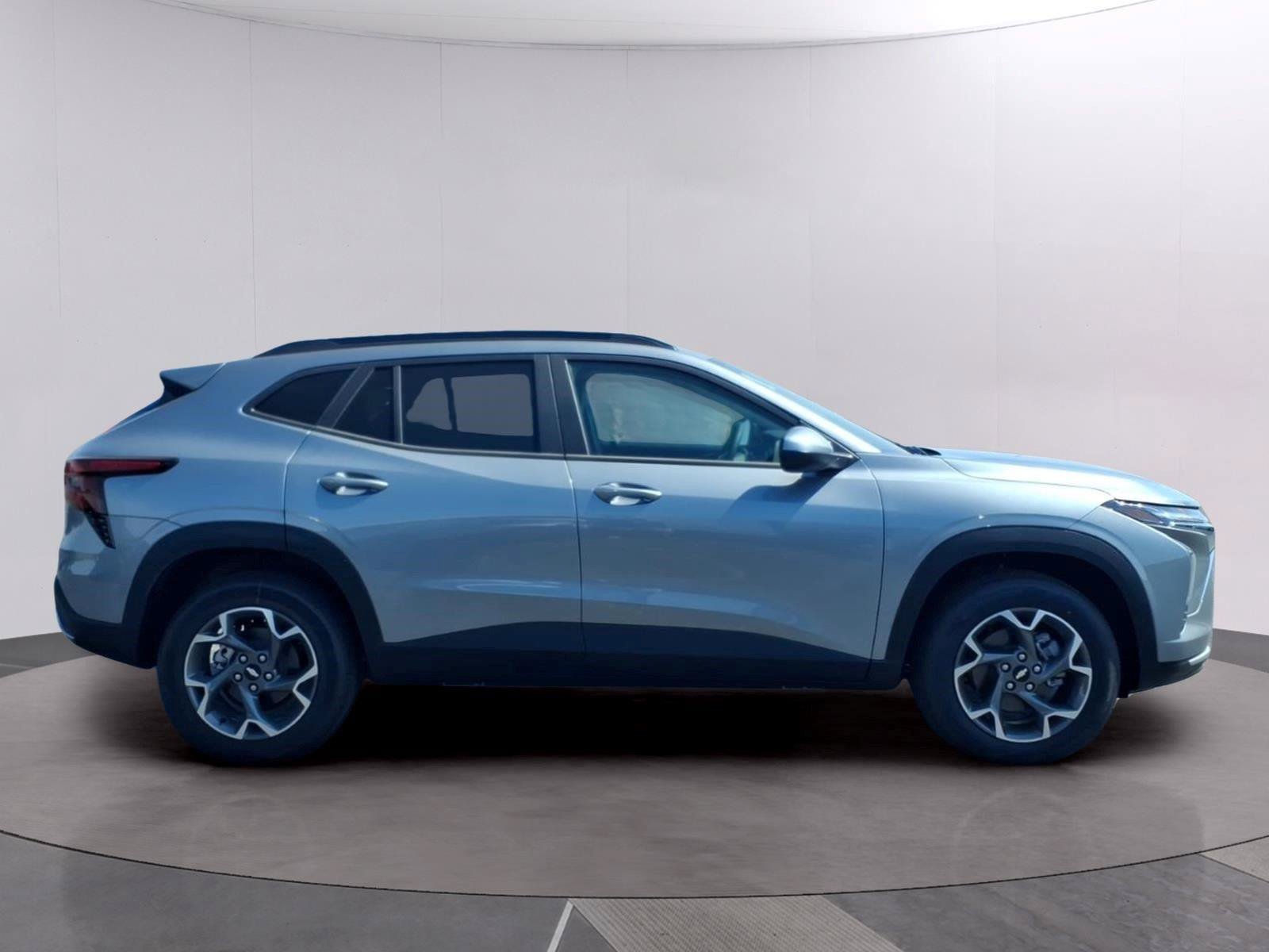 New 2026 Chevrolet Trax LT w/ Driver Confidence Package FWD image 6