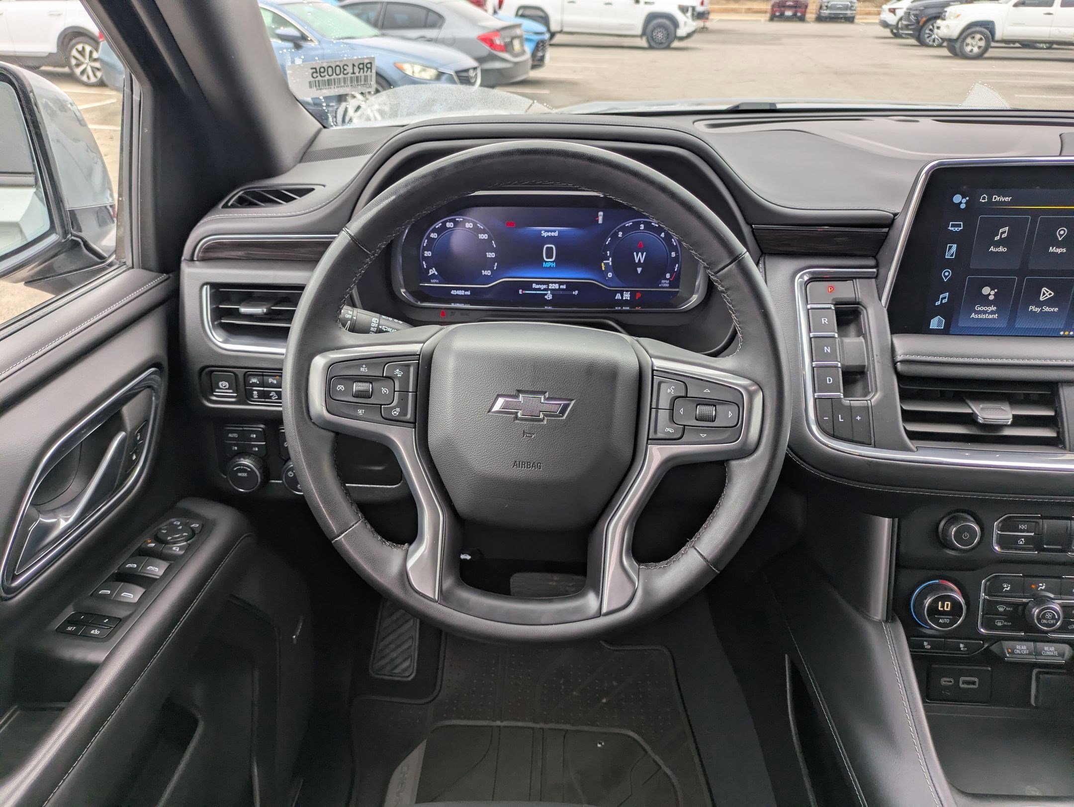 Certified 2024 Chevrolet Suburban Z71 w/ Luxury Package image 19