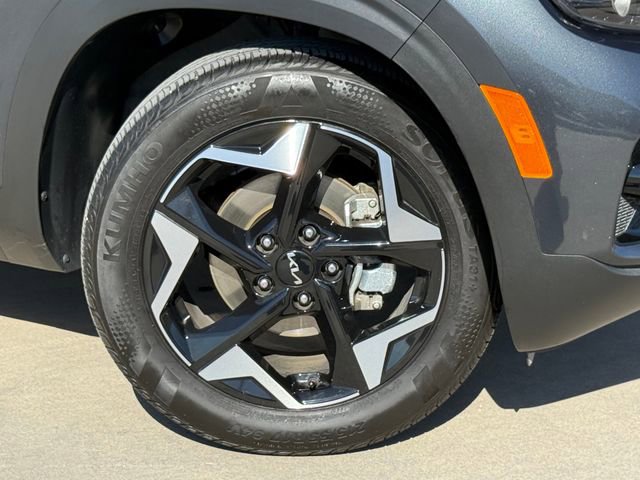 Used 2026 Kia Seltos S image 2