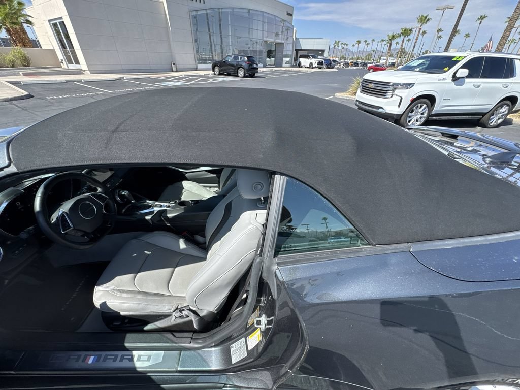 Used 2018 Chevrolet Camaro LT RWD image 19