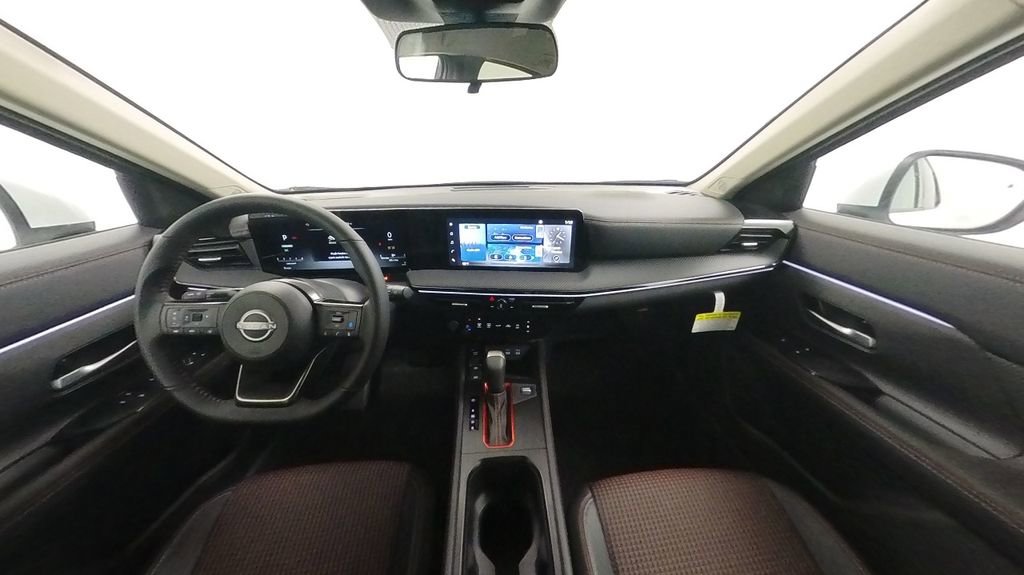 New 2025 Nissan Kicks SR image 17