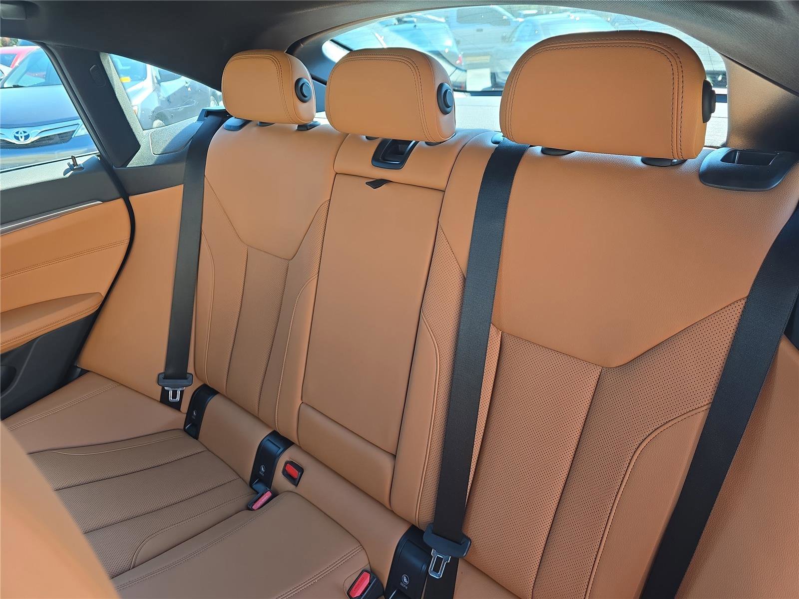 Certified 2023 BMW i4 eDrive35 w/ Premium Package image 12