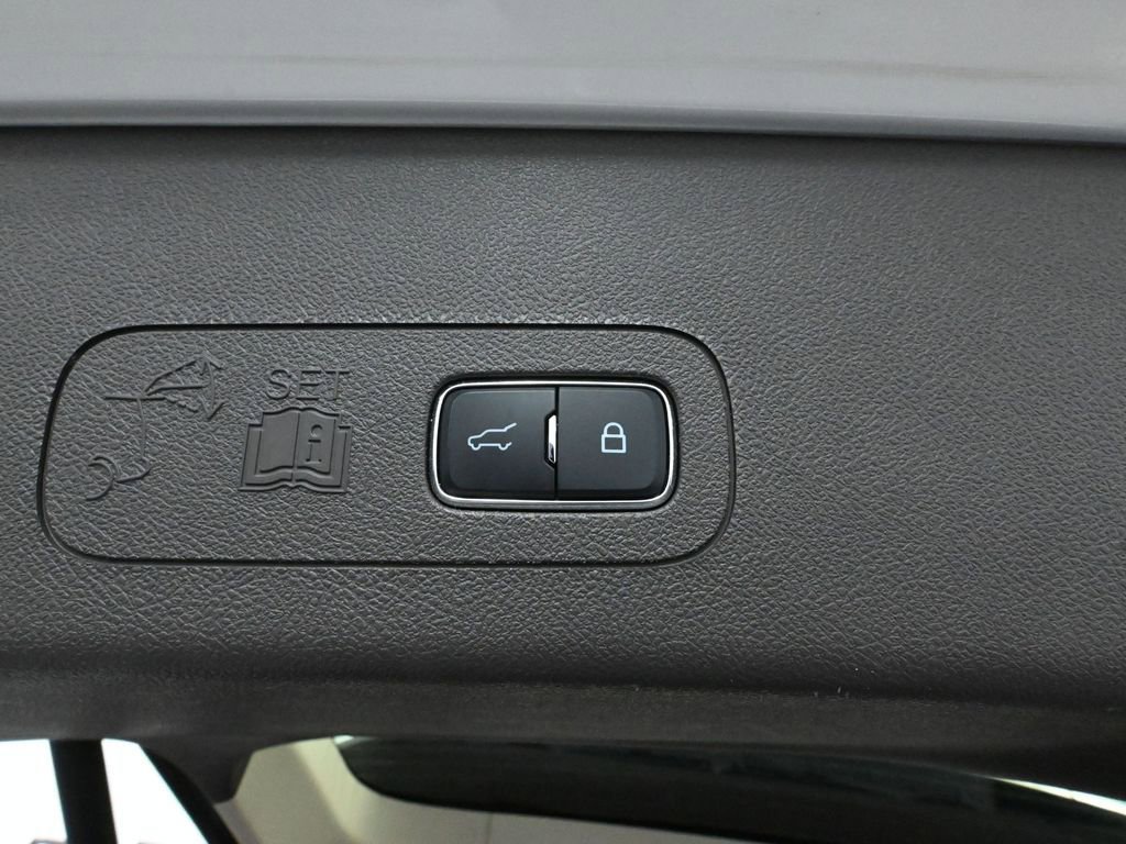 Used 2023 Lincoln Aviator Reserve image 47