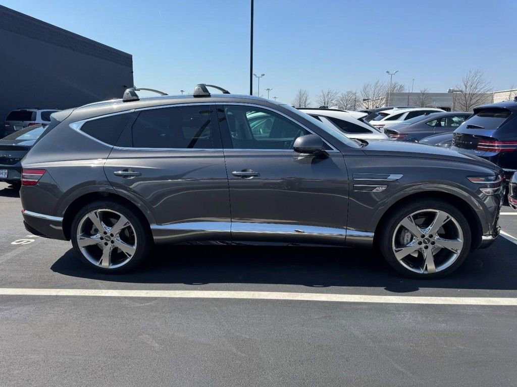 Used 2022 Genesis GV80 2.5T w/ Prestige Package 04 image 2