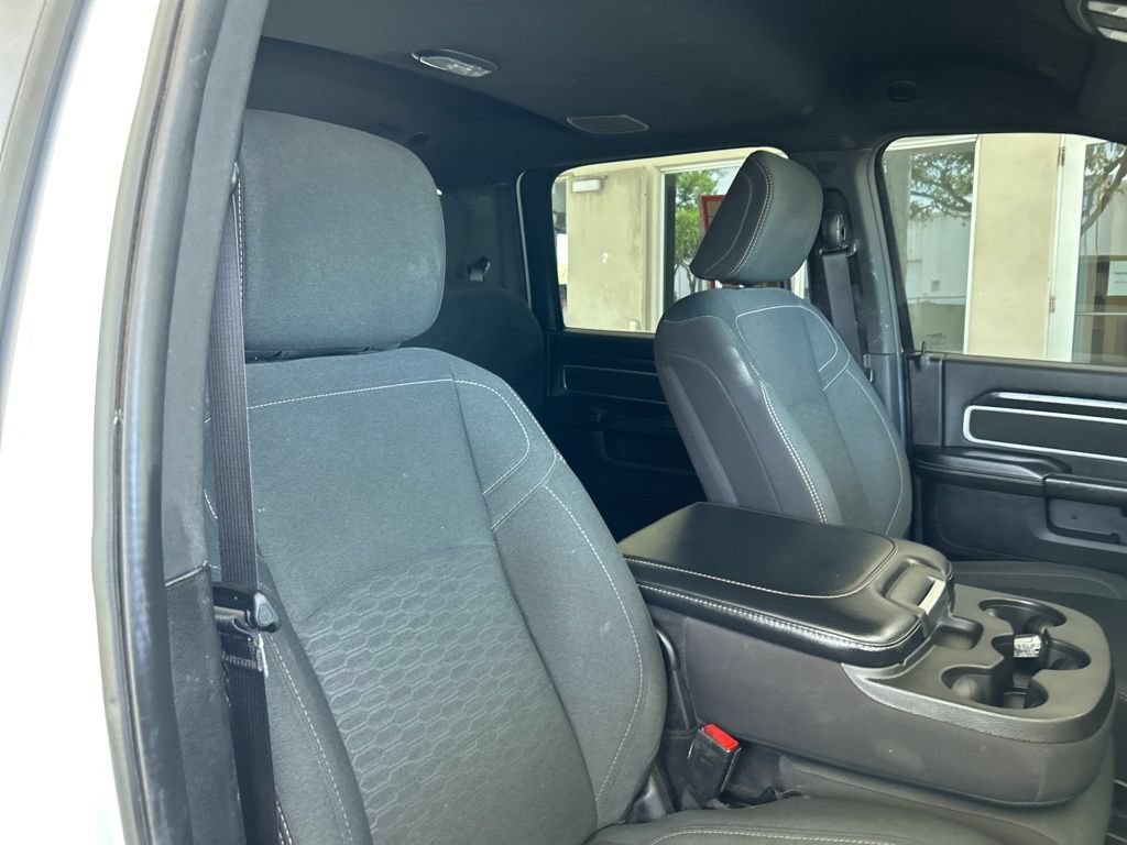 Used 2025 RAM 2500 Big Horn AWD/4WD image 31