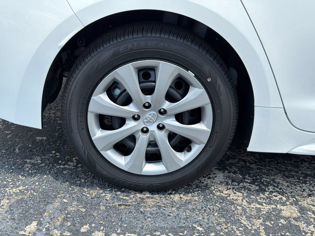 Used 2026 Toyota Corolla LE FWD image 21